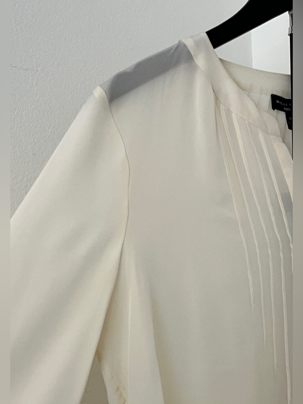 ✨ NWOT! Elegant Willi Smith 100% Silk Ivory Blouse | Office to Evening Chic - Picture 7 of 13